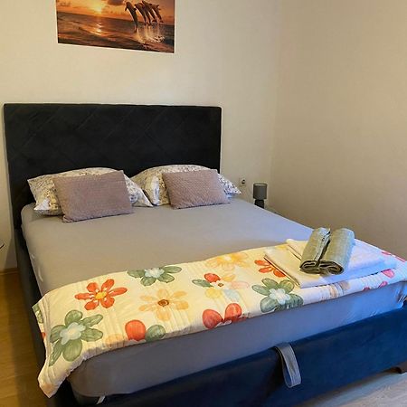 Apartmani Marija ポヴリャナ エクステリア 写真