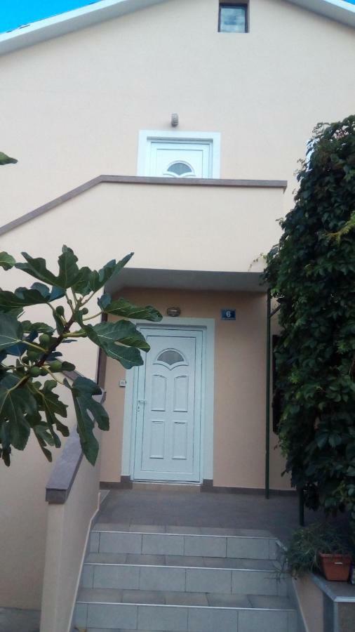 Apartmani Marija ポヴリャナ エクステリア 写真